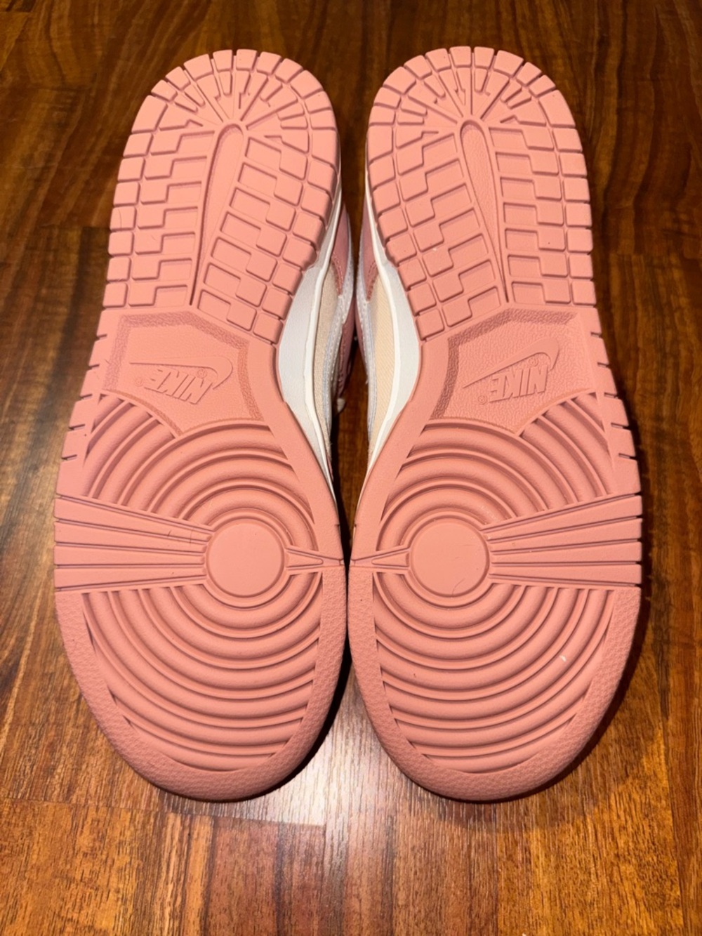 Nike Dunk Low Retro Premium - Picture 7 of 8